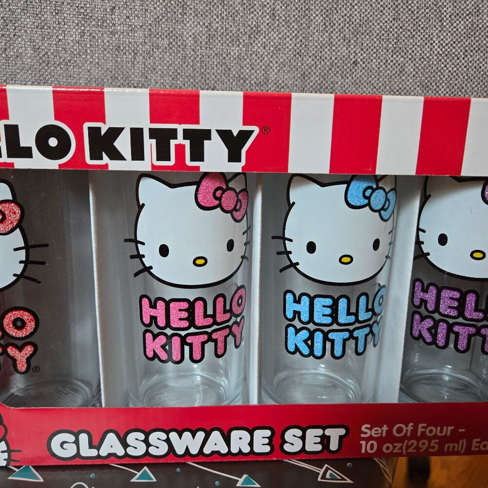 HK Set of 4 Glasses